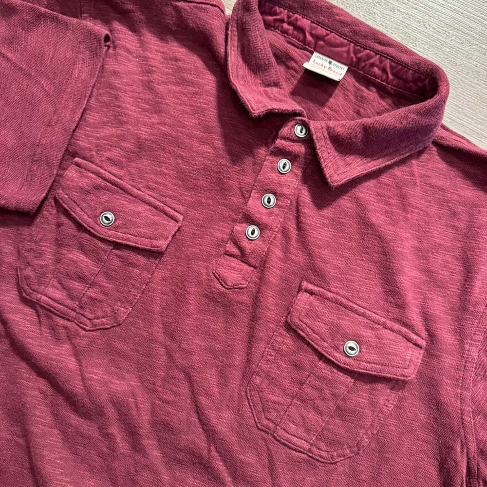 Lucky Brand Polo Shirt Mens M Burgundy Red 100% Cotton Slub Knit Outdoor Pockets